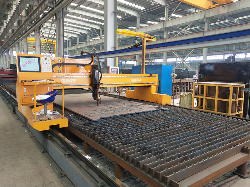 Corte de alta precisión de placas de acero y aluminio