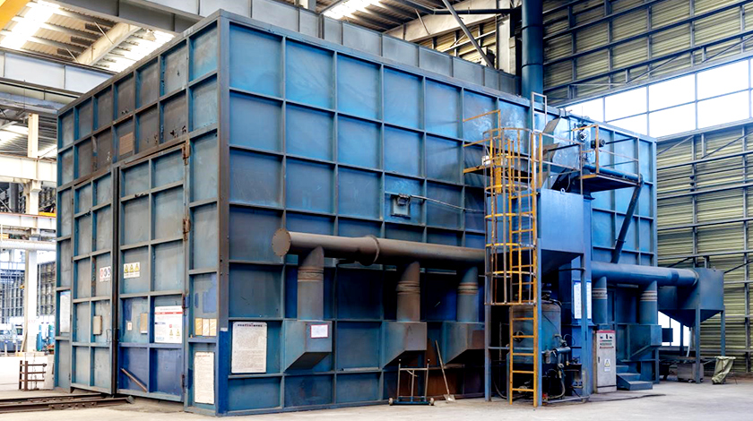 Taller cerrado de granallado con avanzado sistema de ventilación. Protección del medio ambiente, profesionalidad y alta calidad.