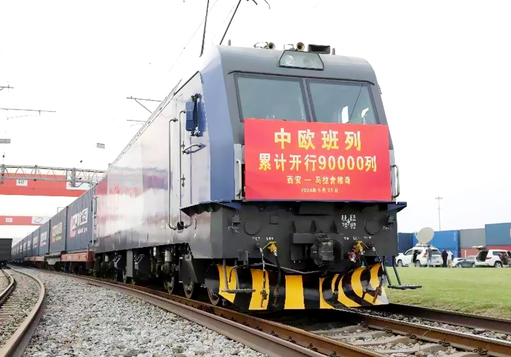 El número de trenes de carga China-Europa ha superado los 90.000